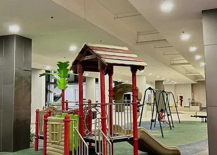 Vine Residences 2br, Unli Wifi, Primevideo, Freeparking Near Mall, Kiddie Pool 902 *